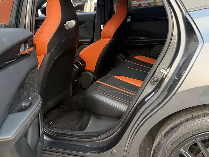 Фото 6 - Changan UNI-V