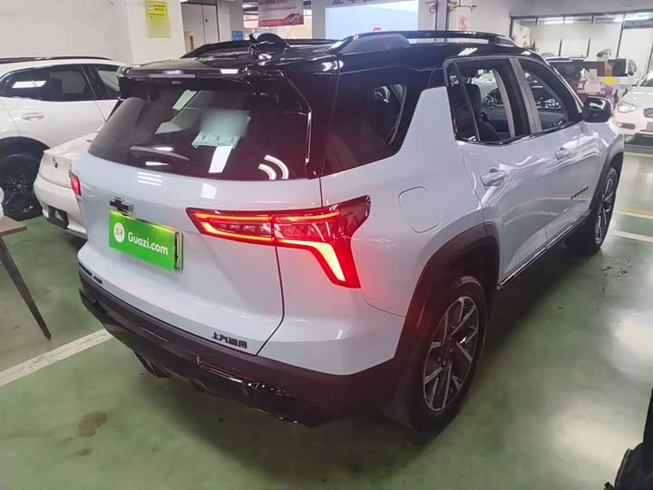 Фото 7 - Chevrolet Equinox Plus