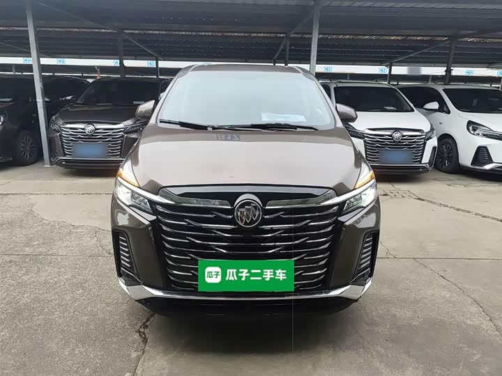 Фото 3 - Buick GL8 ES