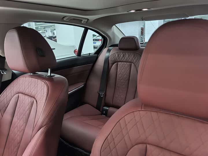 Фото 9 - BMW 3 Series