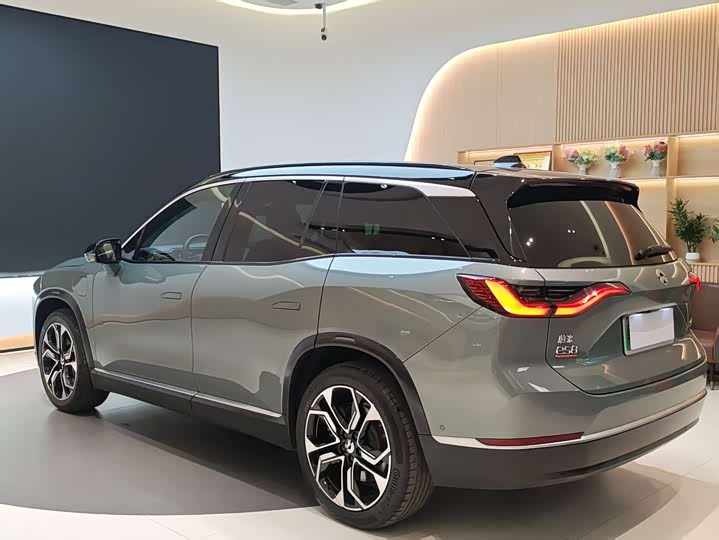 Фото 4 - Nio ES8