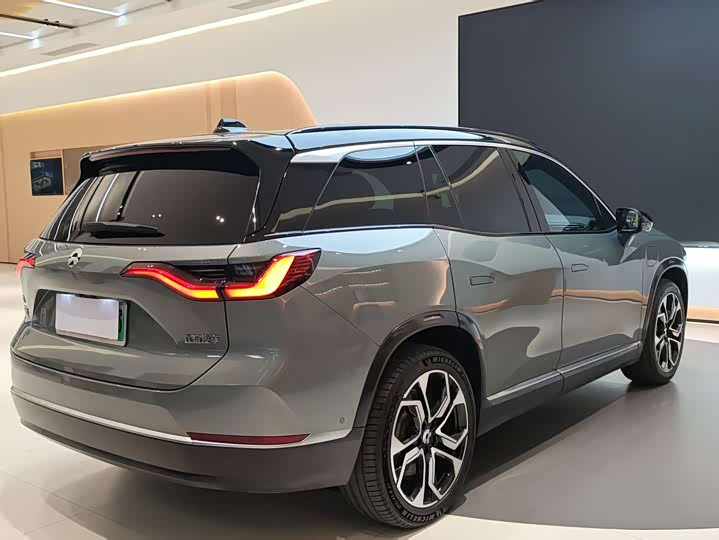 Фото 6 - Nio ES8