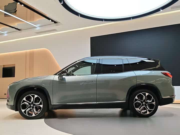 Фото 7 - Nio ES8