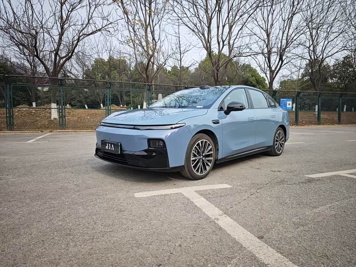 Фото 1 - Leapmotor B01