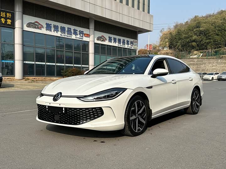 Фото 1 - Volkswagen Lamando L