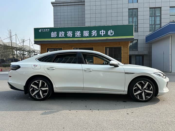 Фото 7 - Volkswagen Lamando L