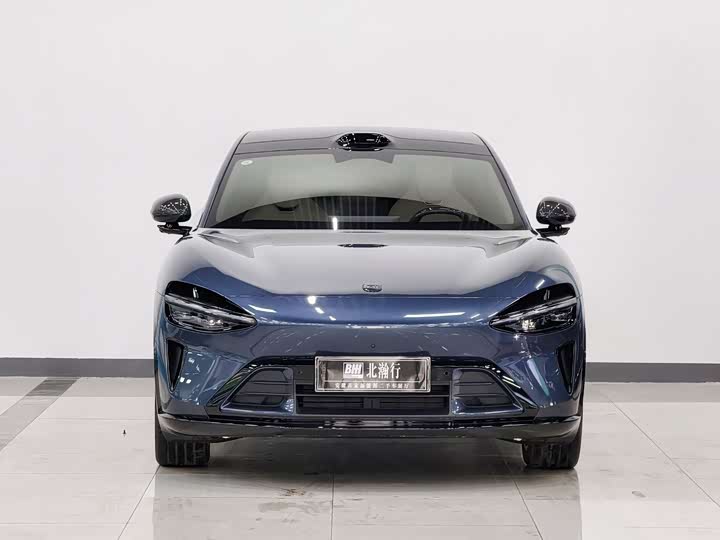 Фото 2 - Xiaomi YU7