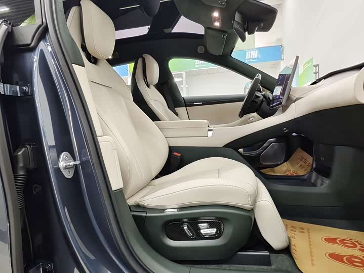 Фото 7 - Xiaomi YU7