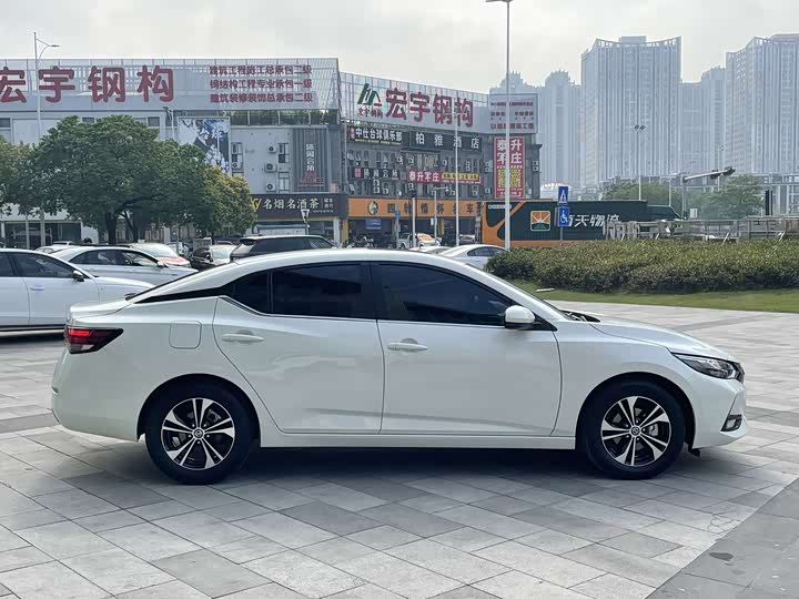 Фото 8 - Nissan Sylphy