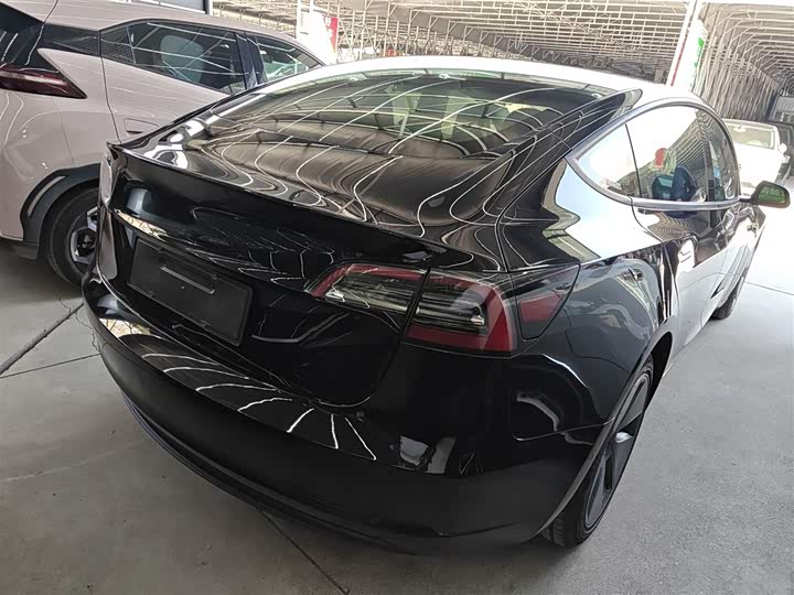 Фото 7 - Tesla Model 3