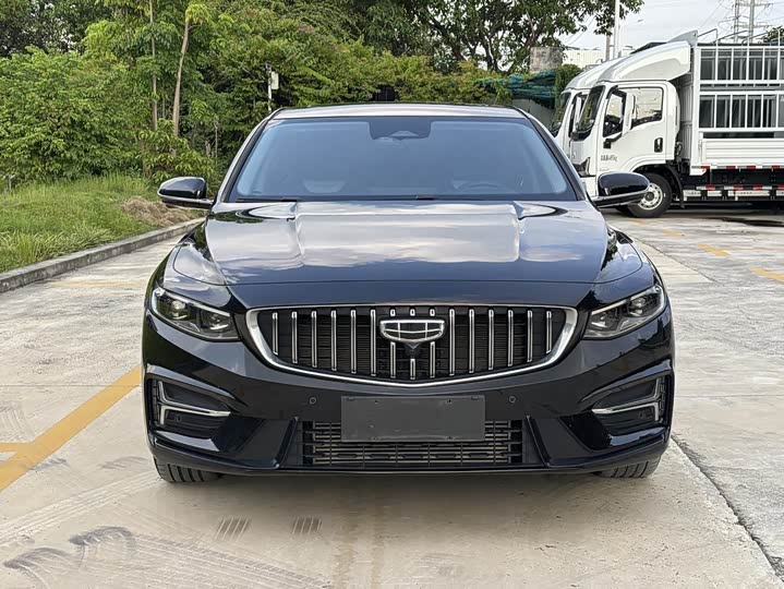 Фото 2 - Geely Preface