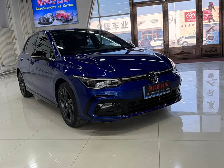 Фото 3 - Volkswagen Golf