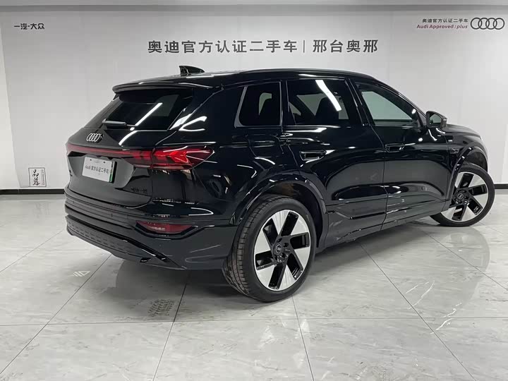 Фото 4 - Audi Q6L e-tron