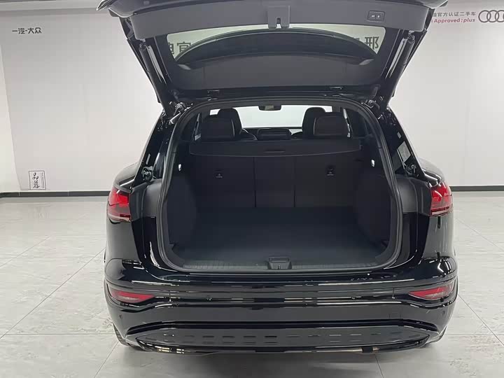 Фото 6 - Audi Q6L e-tron