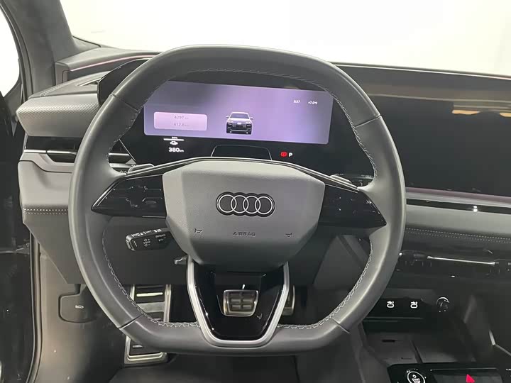Фото 8 - Audi Q6L e-tron