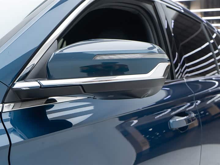 Фото 6 - Geely Monjaro