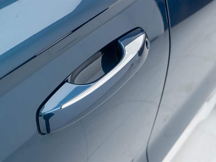 Фото 7 - Geely Monjaro