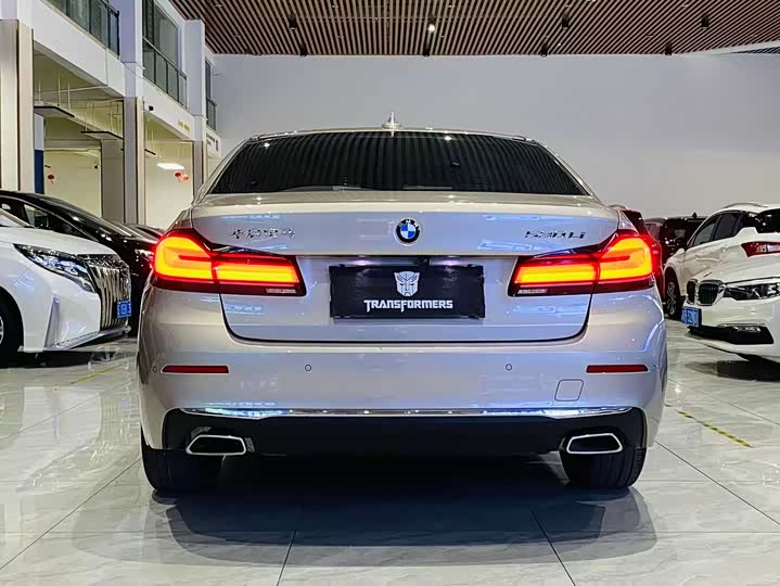 Фото 5 - BMW 5 Series