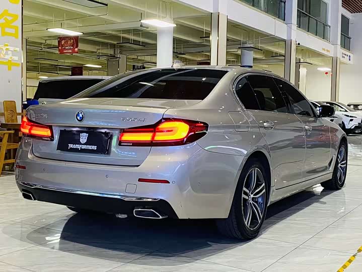 Фото 6 - BMW 5 Series