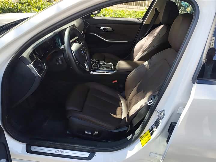 Фото 9 - BMW 3 Series