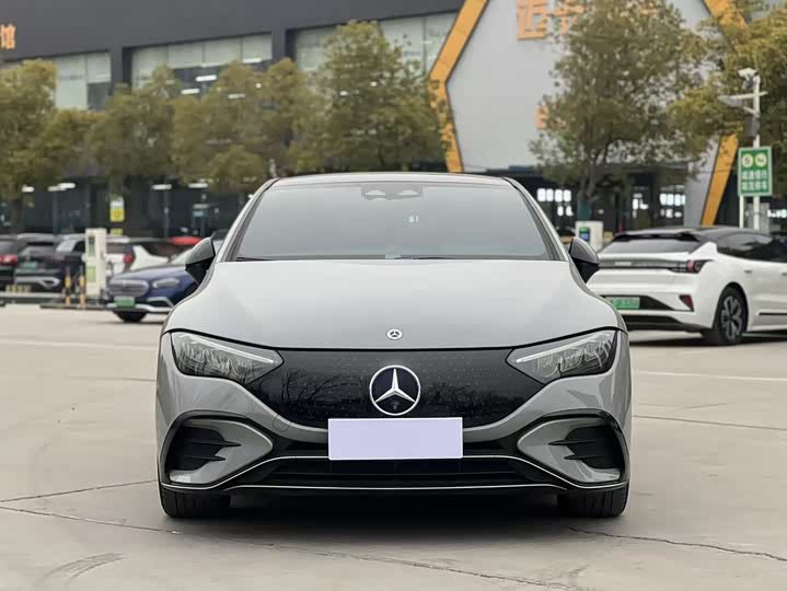 Фото 2 - Mercedes-Benz EQE