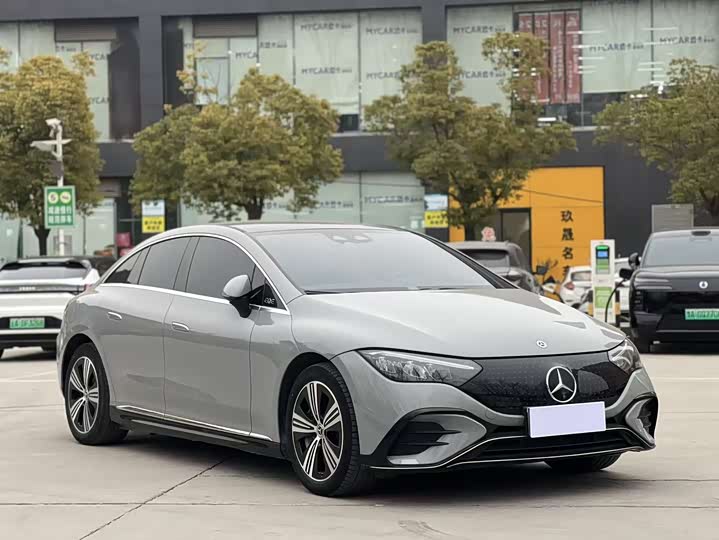 Фото 3 - Mercedes-Benz EQE