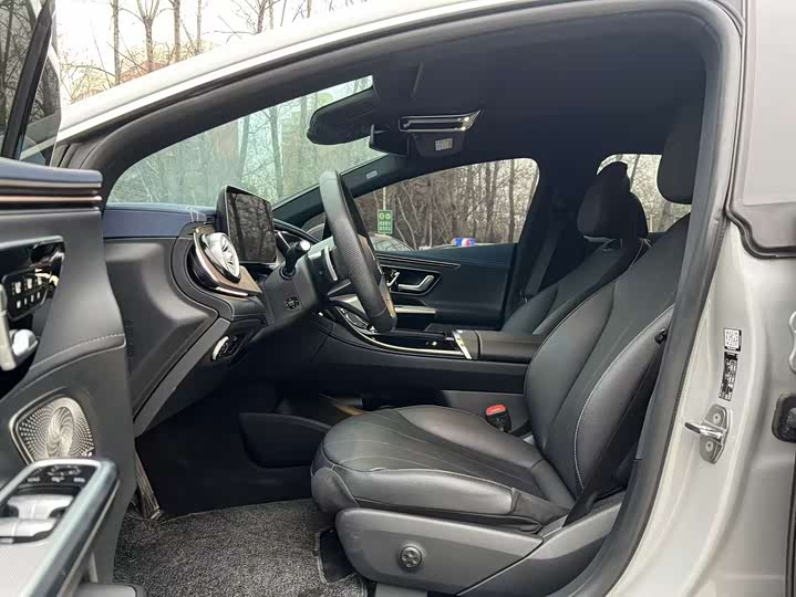 Фото 4 - Mercedes-Benz EQE