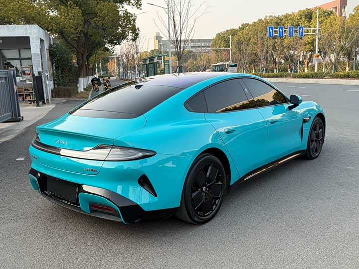 Фото 8 - Xiaomi SU7