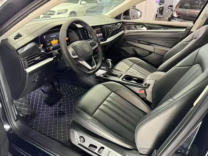 Фото 4 - Volkswagen Passat