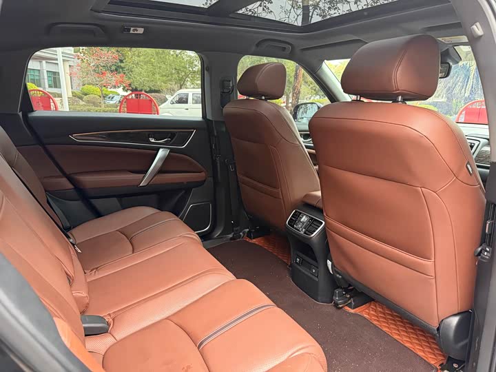 Фото 6 - Honda UR-V