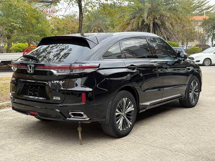 Фото 7 - Honda UR-V