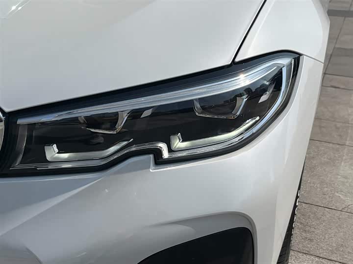 Фото 9 - BMW 3 Series