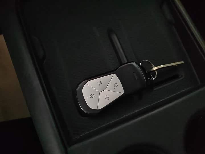 Фото 9 - XPeng G6