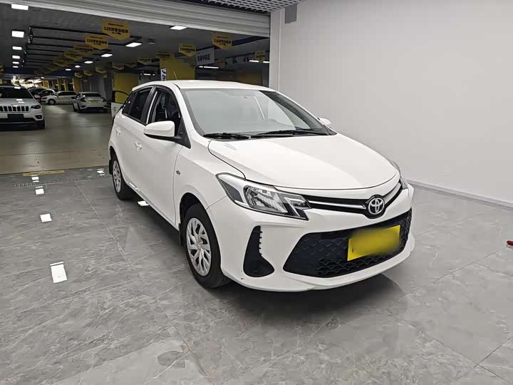 Фото 3 - Toyota Vios FS