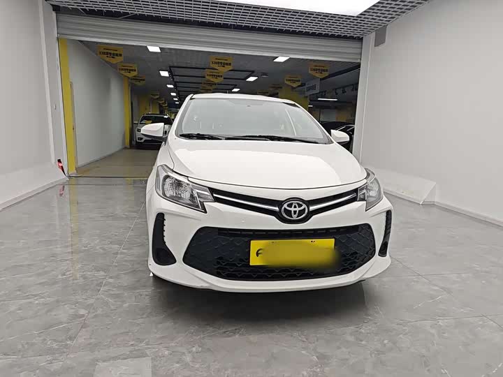 Фото 4 - Toyota Vios FS