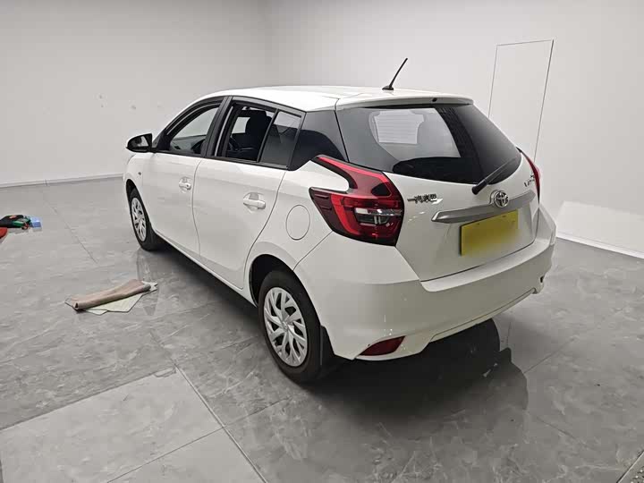 Фото 5 - Toyota Vios FS