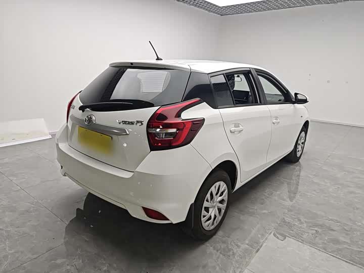 Фото 6 - Toyota Vios FS