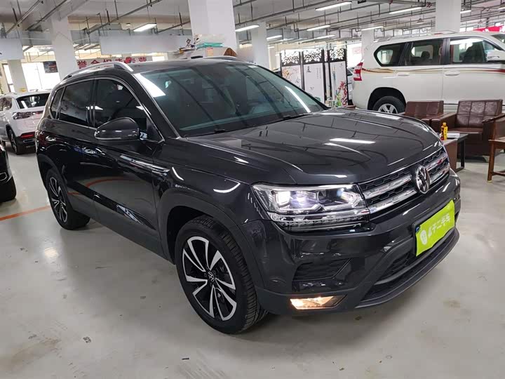 Фото 4 - Volkswagen Tharu