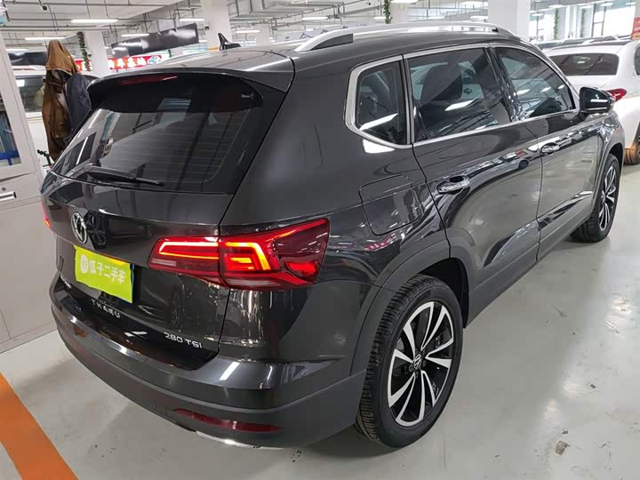 Фото 7 - Volkswagen Tharu