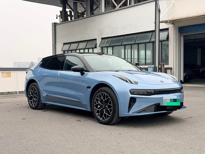 Фото 3 - Zeekr 001