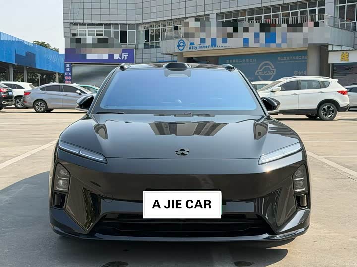 Фото 2 - Nio ET5