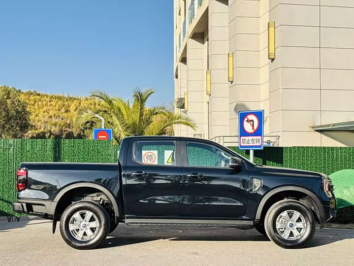 Фото 4 - Ford Ranger