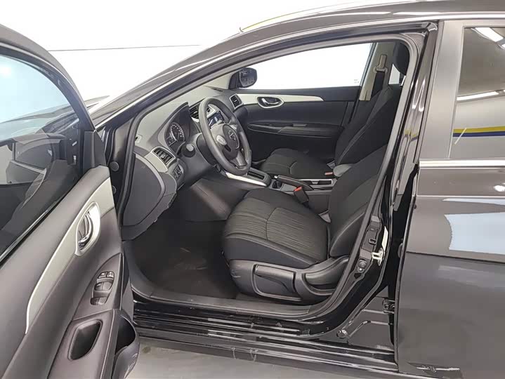 Фото 9 - Nissan Sylphy