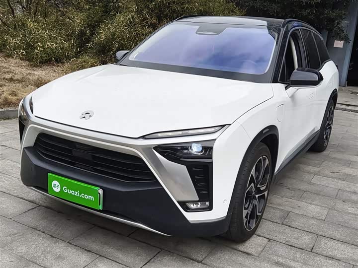 Фото 2 - Nio ES8