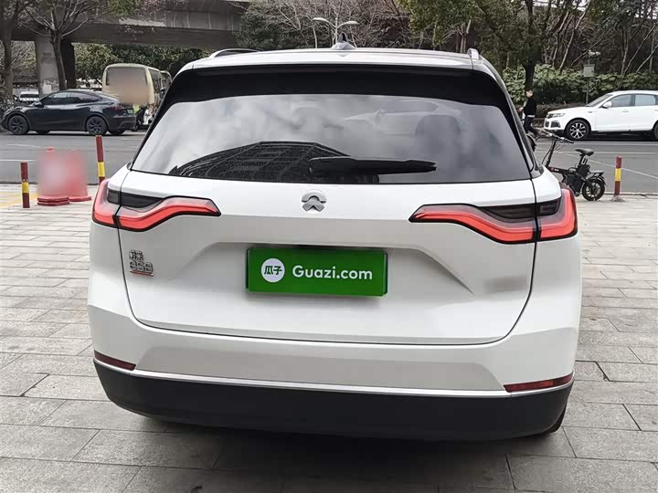 Фото 6 - Nio ES8