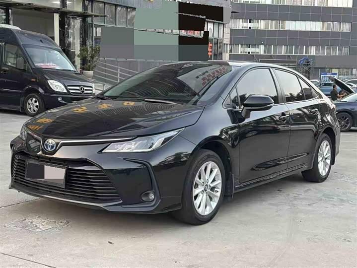 Фото 1 - Toyota Corolla