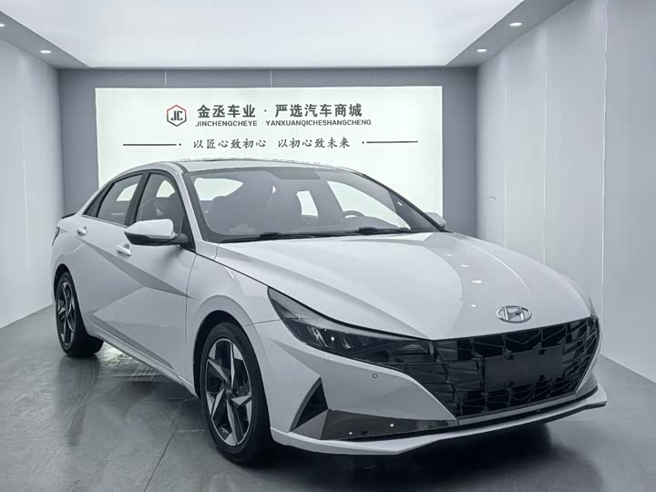 Фото 3 - Hyundai Elantra N line