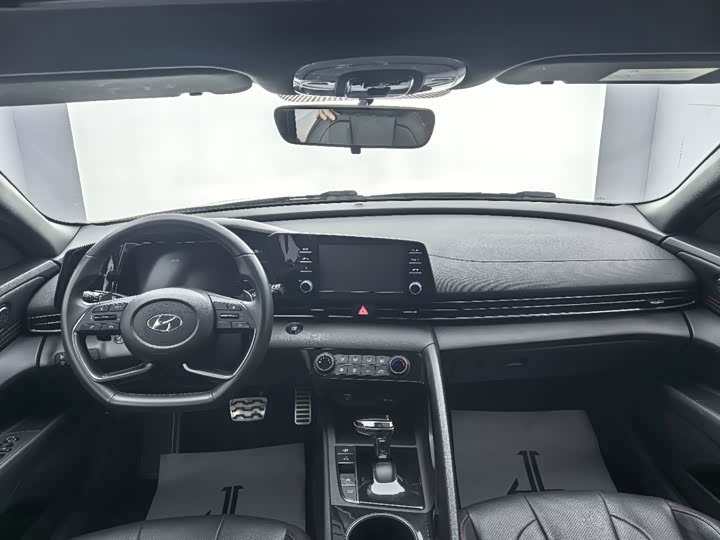 Фото 8 - Hyundai Elantra N line