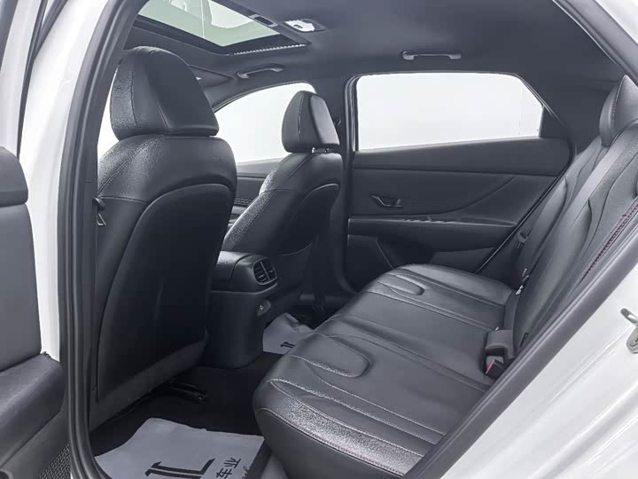 Фото 9 - Hyundai Elantra N line