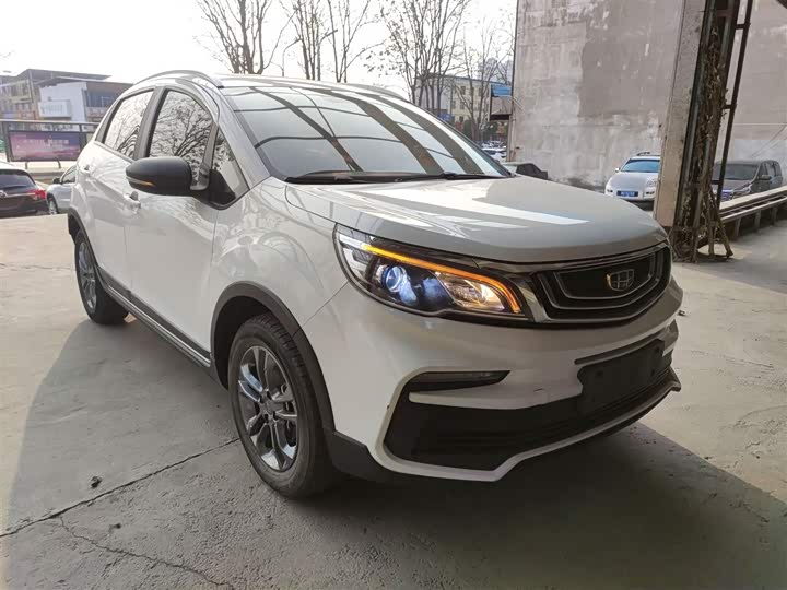 Фото 4 - Geely Vision X3